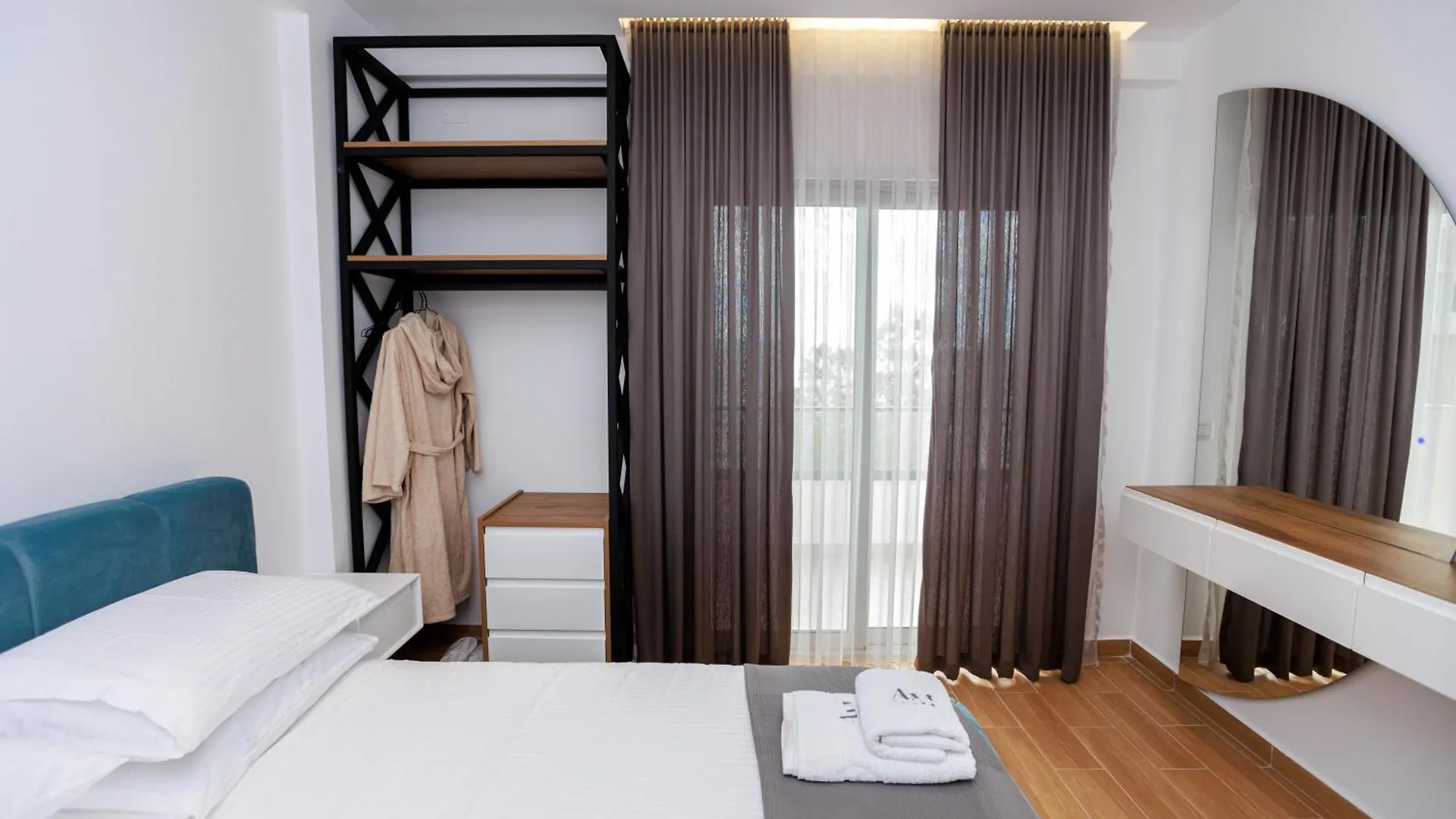 Amazing Mornings Apartment Vlore