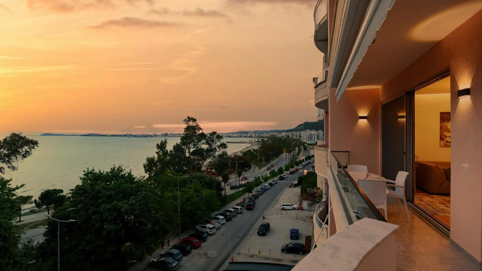 Amazing Mornings Apartment Vlore